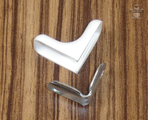 Złącze meblowe kątownik + osłonka wenge (10szt) Złącze meblowe kątownik + osłonka wenge (10szt)